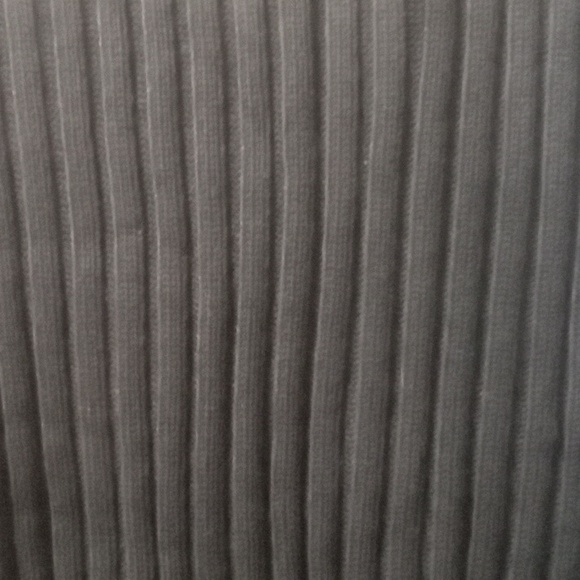 Adrianna Papell Faux Fur Vest (Plus sized) - Picture 13 of 17